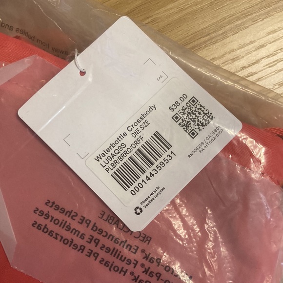 Lululemon Waterbottle Crossbody bag 2.5L Red/Orange - Picture 9 of 9